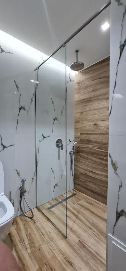 شقة ساراندا  في Luxurious Apartament المظهر الخارجي الصورة