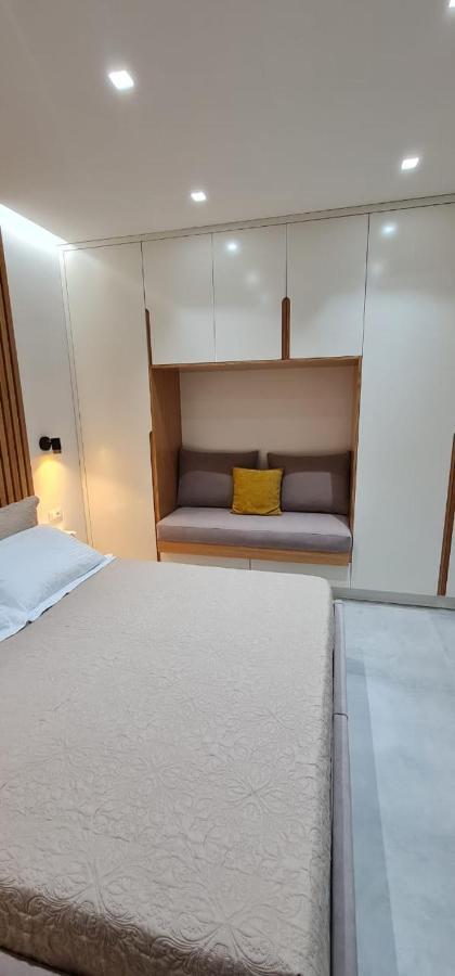 شقة ساراندا  في Luxurious Apartament المظهر الخارجي الصورة
