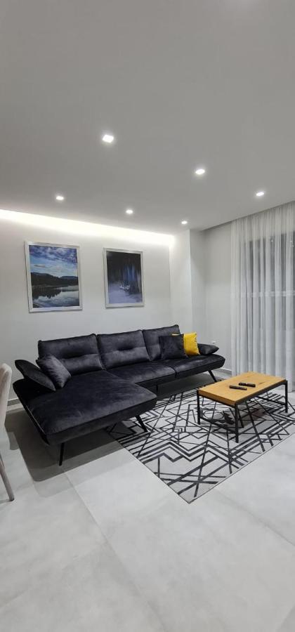 شقة ساراندا  في Luxurious Apartament المظهر الخارجي الصورة